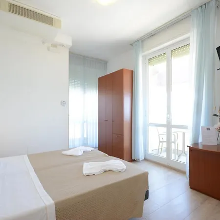 Hotel Caravel Marotta Exterior foto