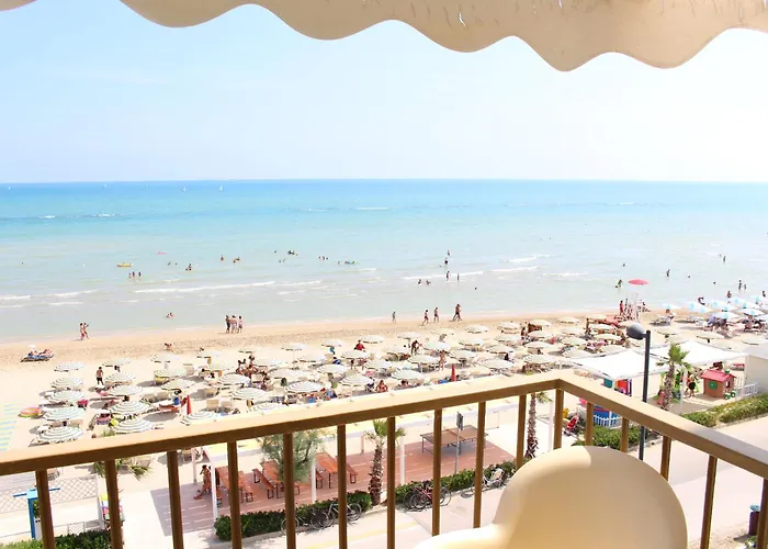 Hotel Caravel