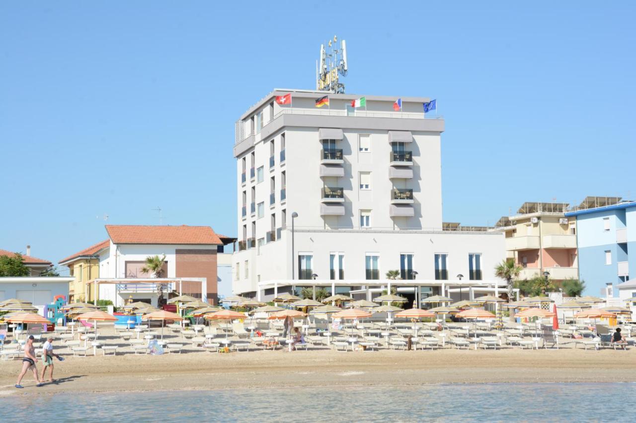 Hotel Caravel 3*