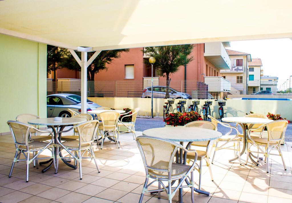 Hotel Caravel Marotta