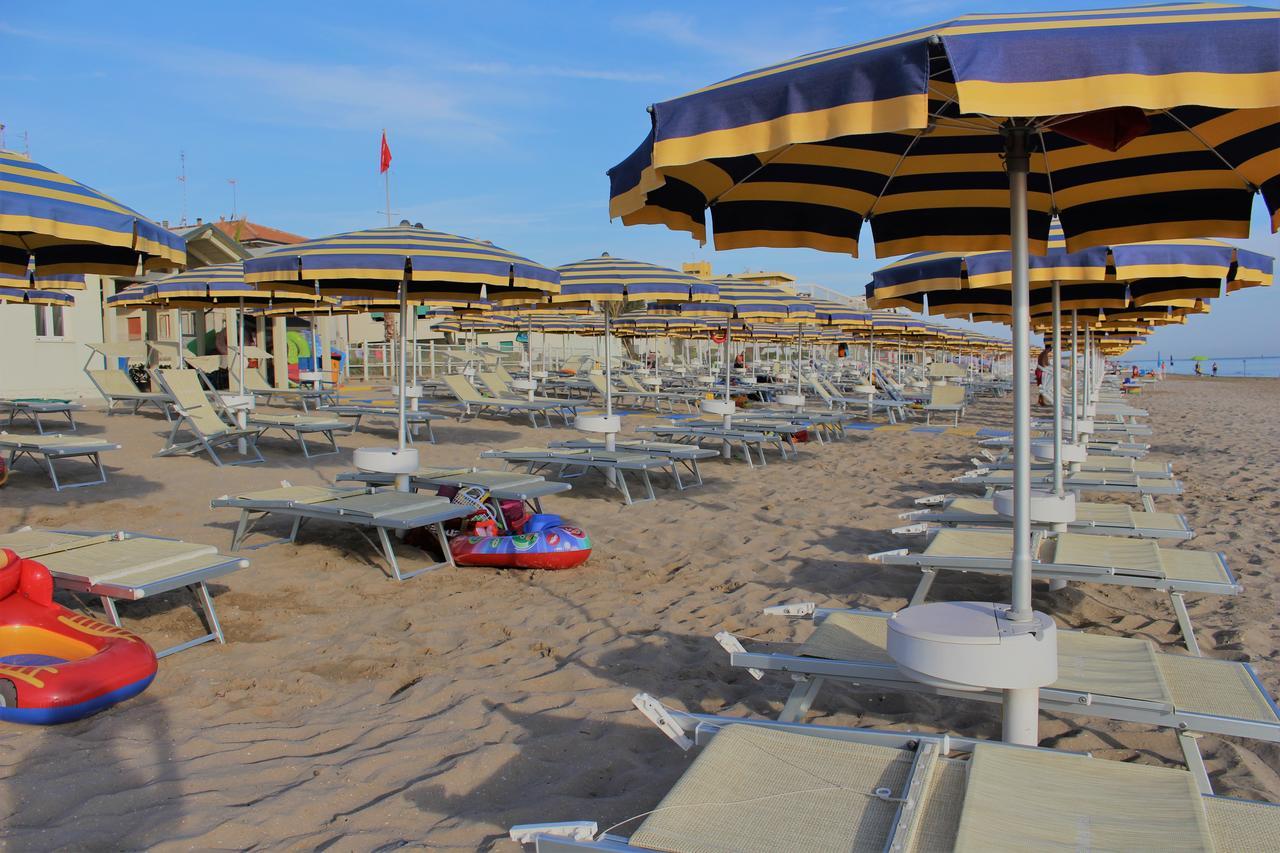 Caravel Hotel 3*